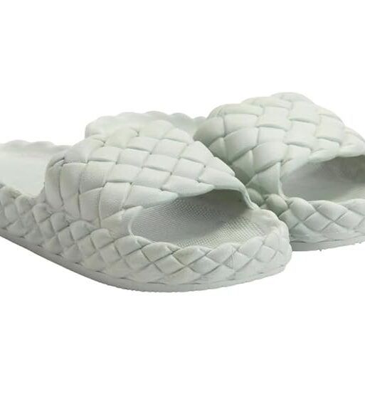 Casual Wear Soft Flexible Flip Flop Bedroom Slipper For Girls