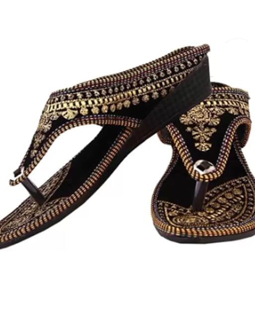 Women Ethnic Slippers for Girls Velvet Embroidery Stylish Chappal