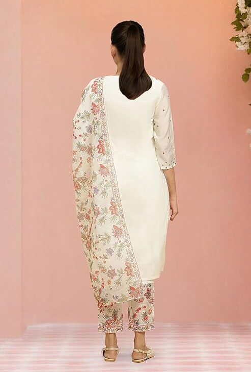 Woman Solid Straight Kurta Sets With Slim Pants & Dupatta
